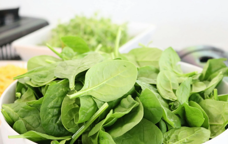 Spinach leaves to help reduce inflammation